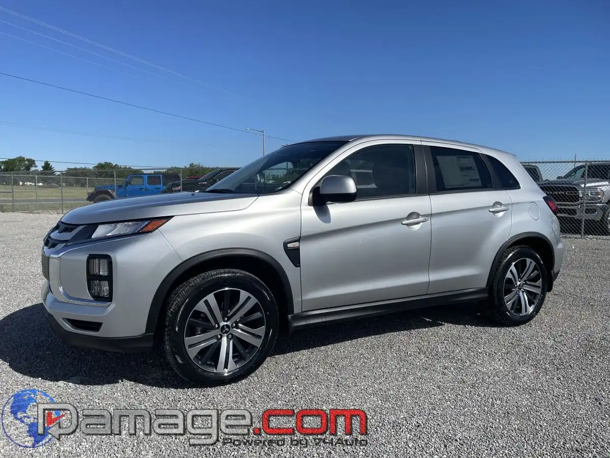 2025 Mitsubishi Outlander Sport 2.0 ES AWC CVT's photo