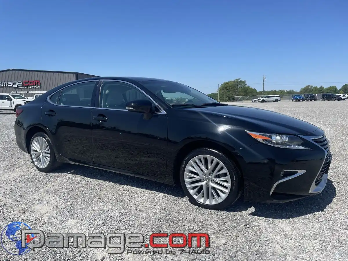 2016 Lexus ES 350 350's photo