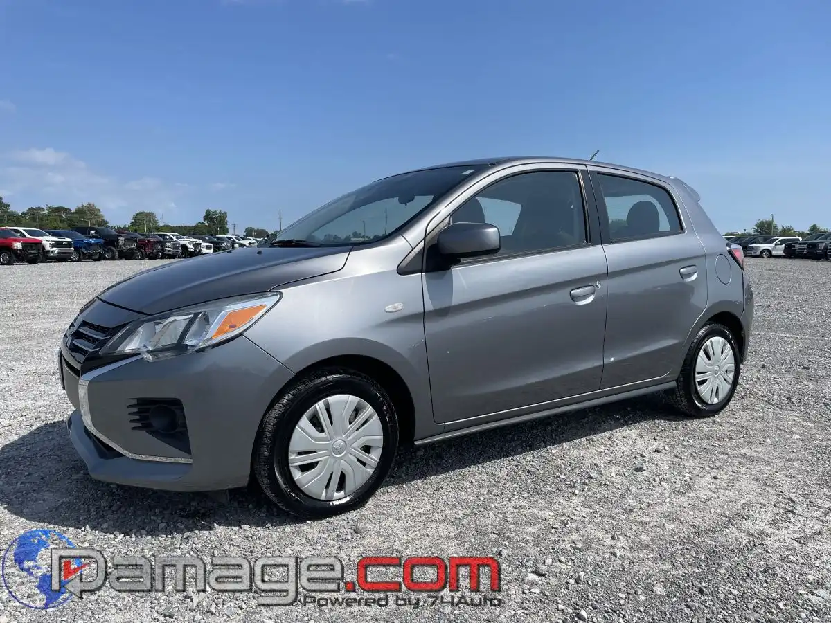 2022 Mitsubishi Mirage ES CVT's photo