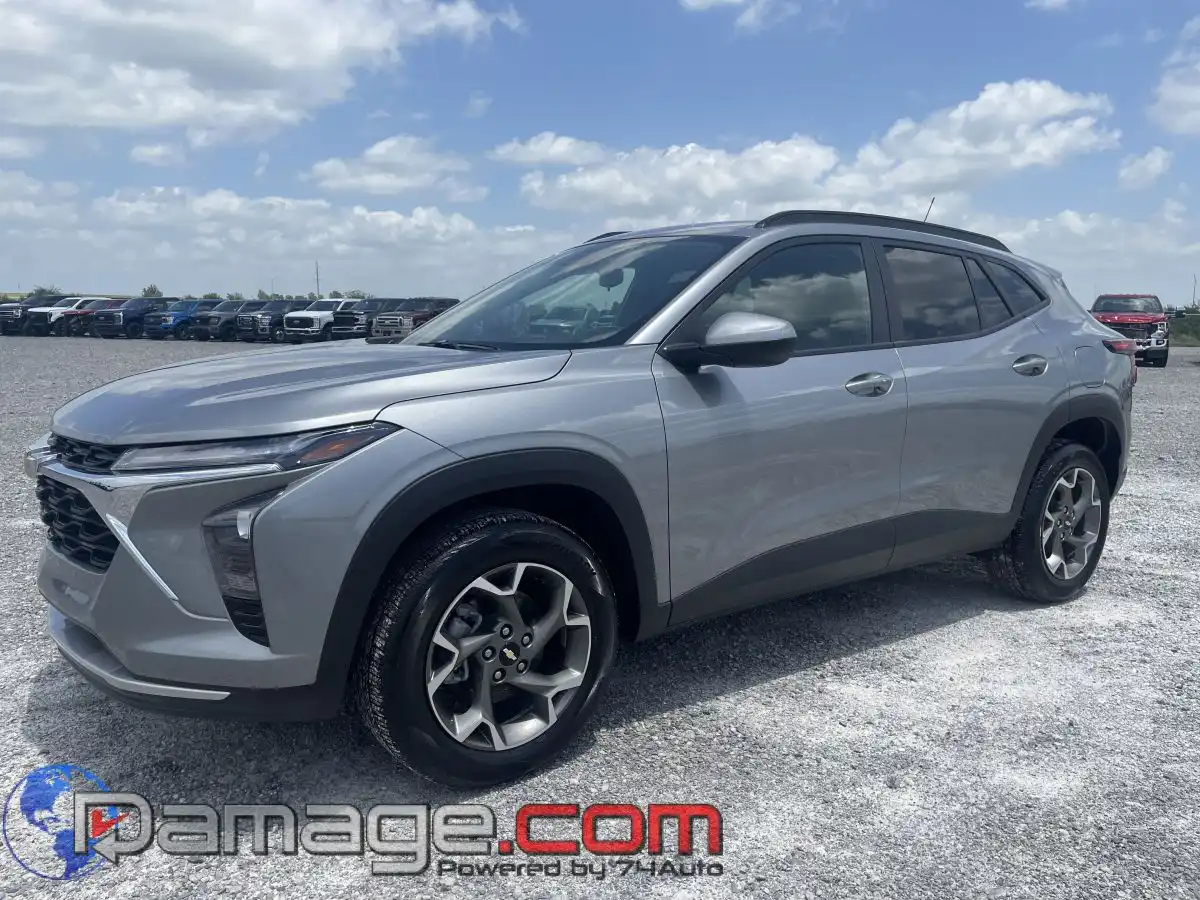 2025 Chevrolet Trax LT's photo