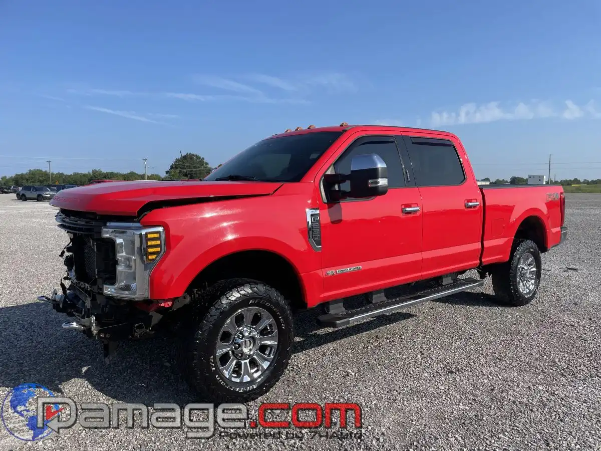 2018 Ford F-250 XLT 4x4 Crew Cab 6-3/4' Box's photo