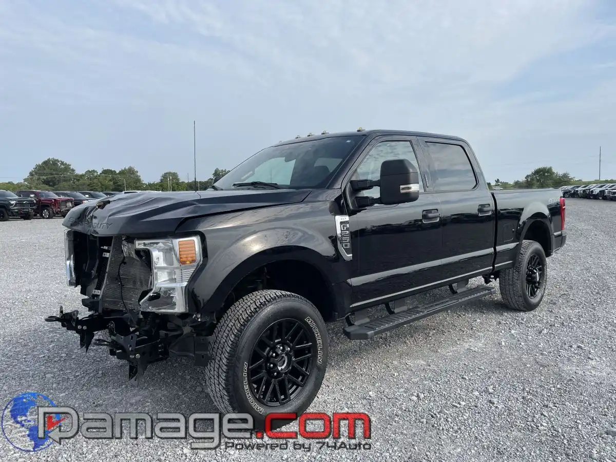 2022 Ford F-250 XLT 4x4 Crew Cab 6-3/4' Box's photo