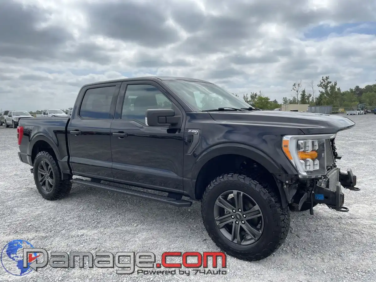 2021 Ford F-150 XLT 4x4 SuperCrew 5-1/2 Box's photo