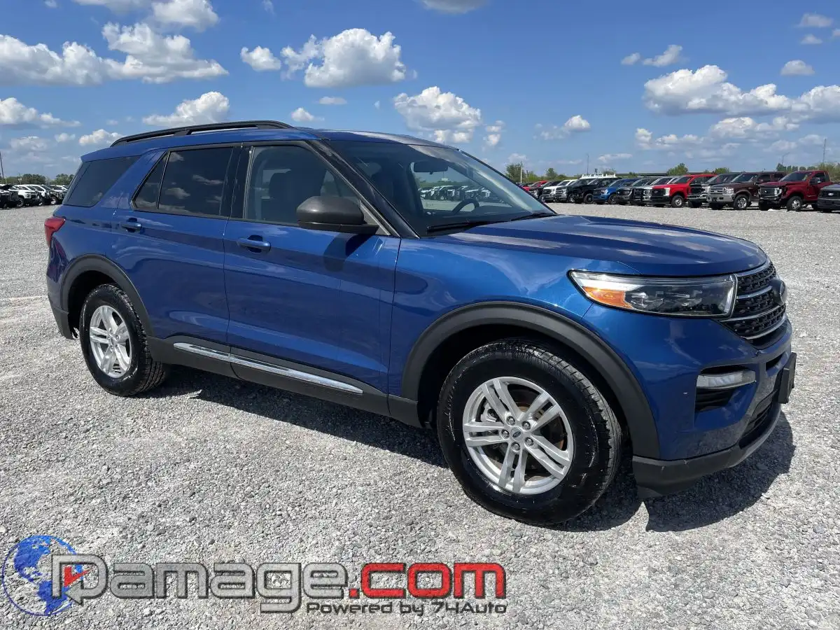 2022 Ford Explorer XLT 4WD's photo
