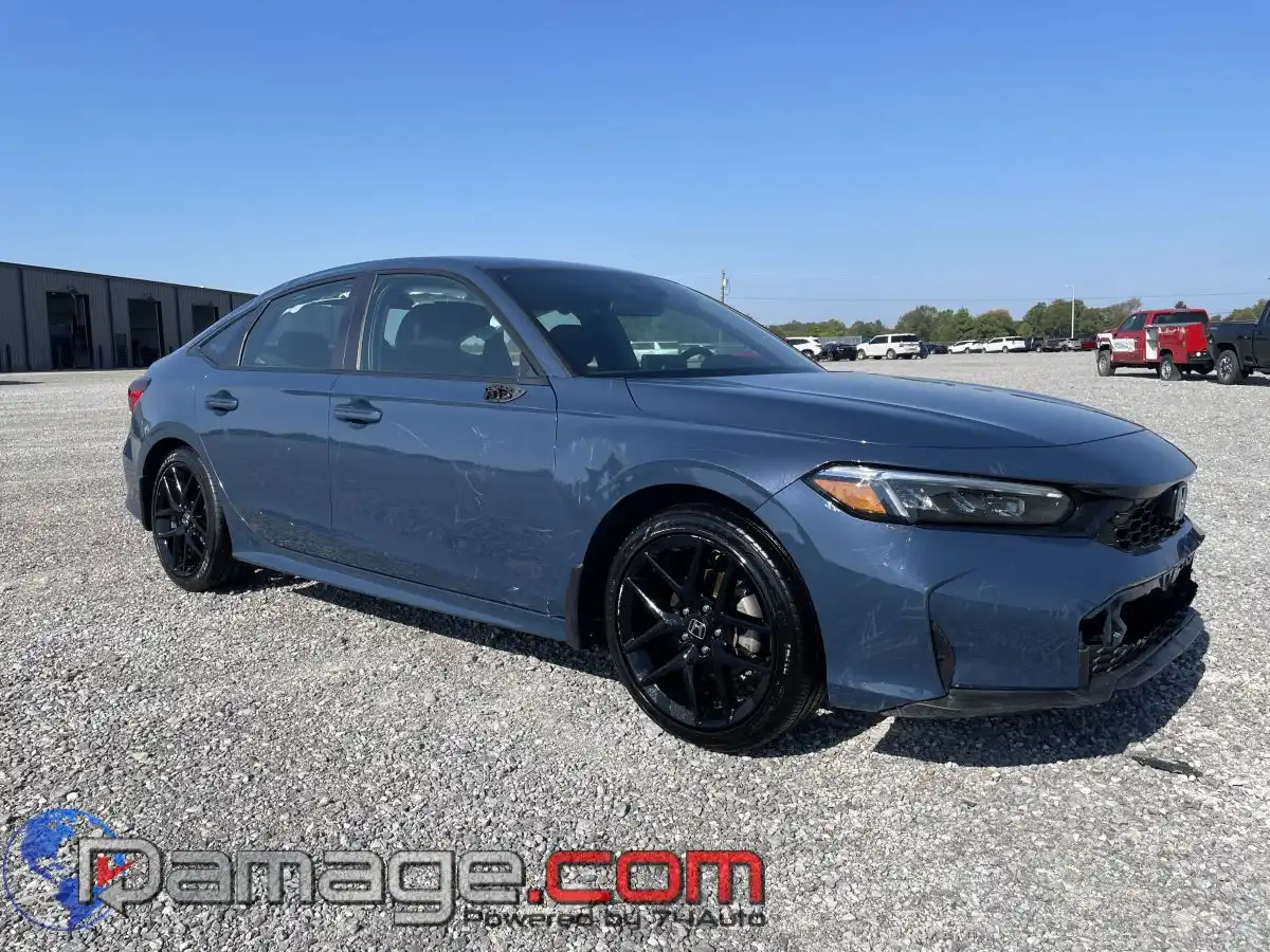2025 Honda Civic Sport CVT's photo