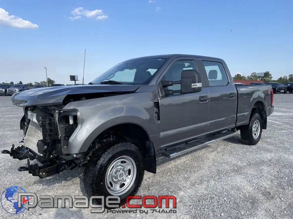 2022 Ford F-350 XL 4WD Crew Cab SRW 6-1/2' Box's photo