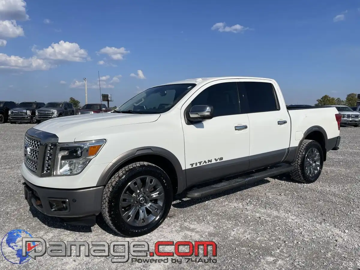 2018 Nissan Titan Crewcab 4WD Platinum Reserve's photo