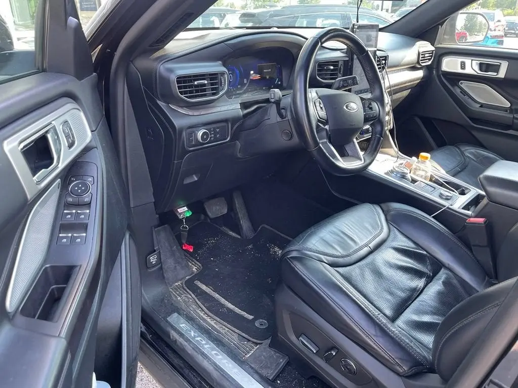 2020 Ford Explorer Platinum 4WD photo 5