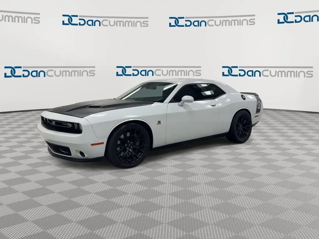 2018 Dodge Challenger Scat Pack photo 4