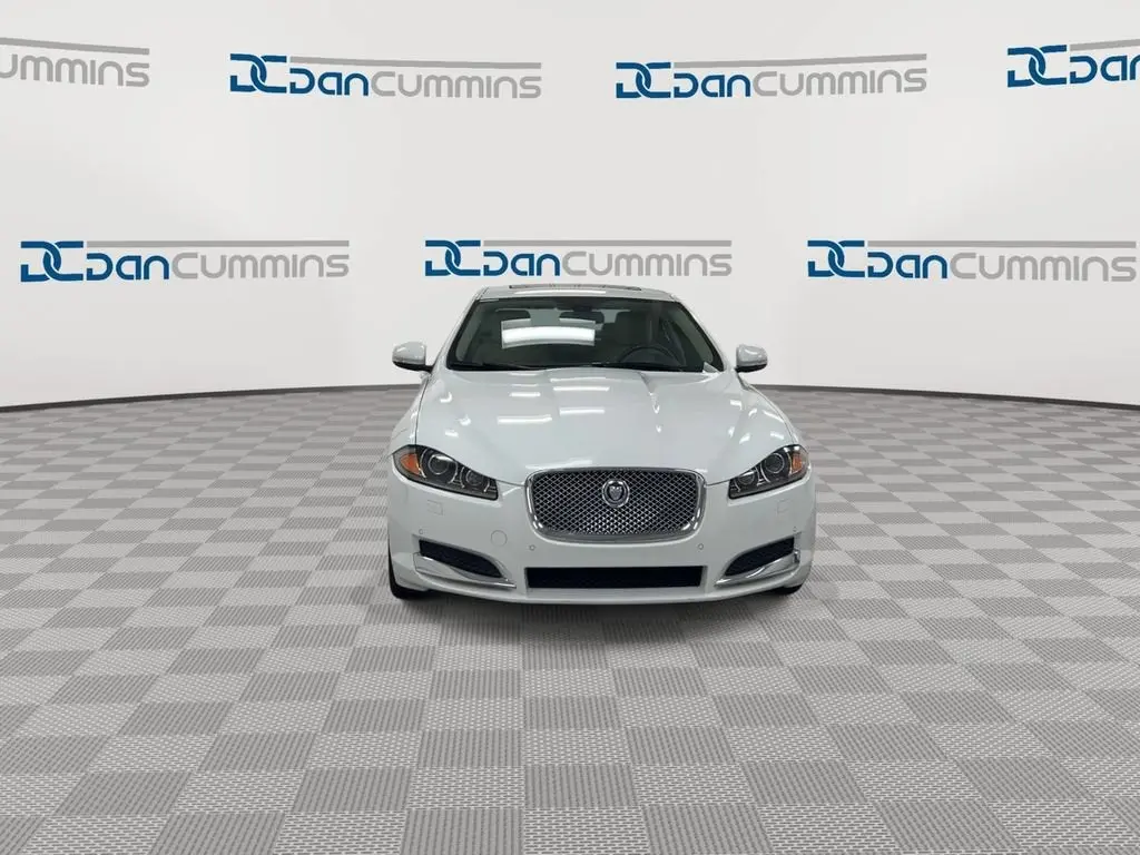 2012 Jaguar XF Base photo 3