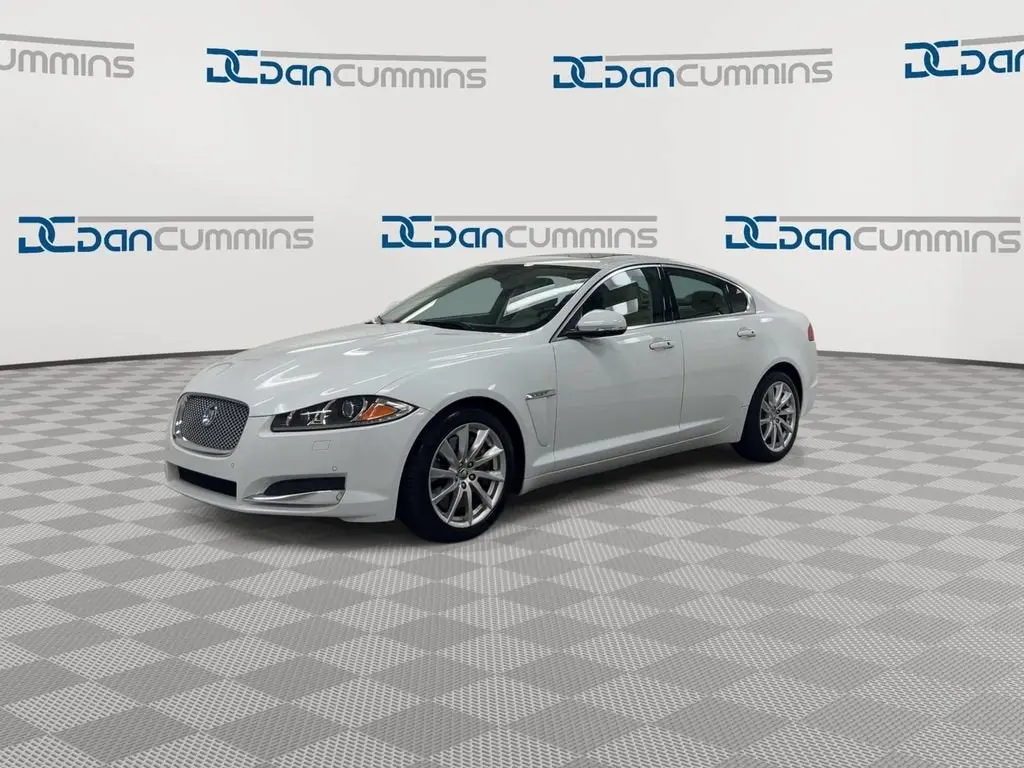 2012 Jaguar XF Base photo 4