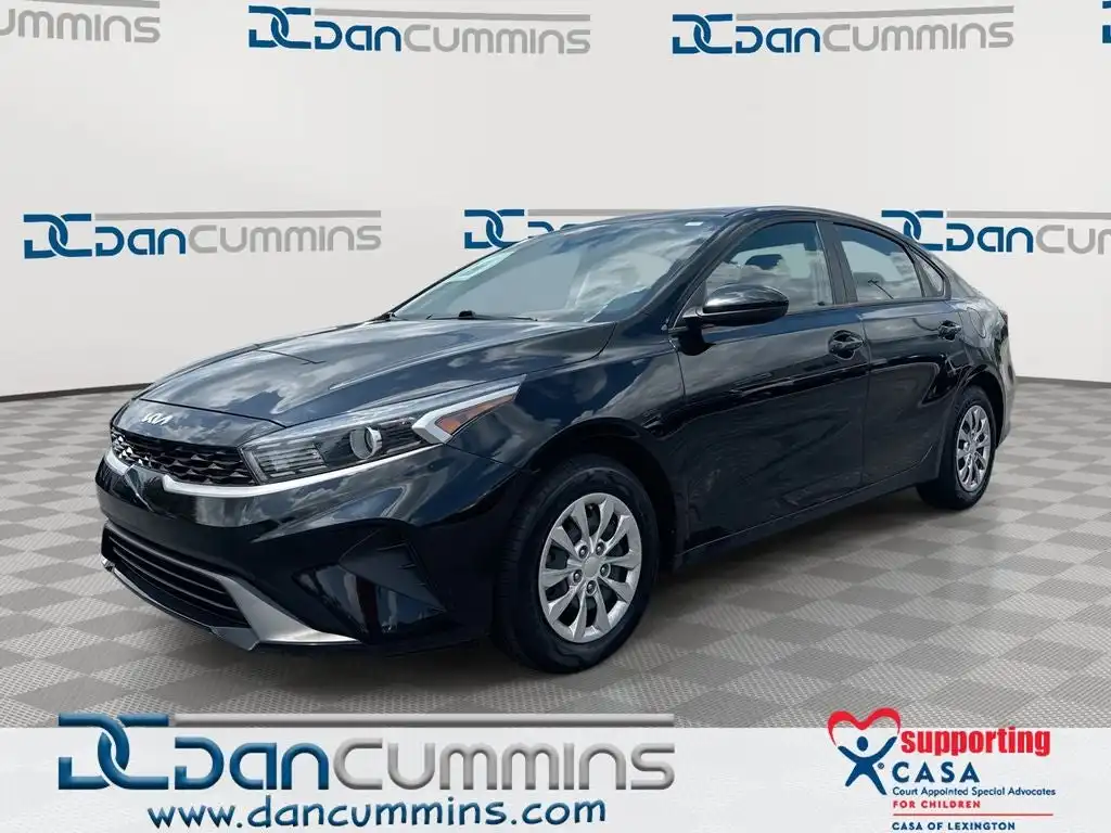 2022 Kia Forte FE AT's photo