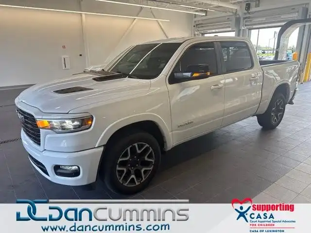 2025 RAM 1500 Laramie 4x4 Crew Cab 5'7's photo