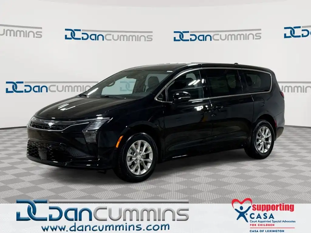 2027 Chrysler Pacifica Select AWD's photo