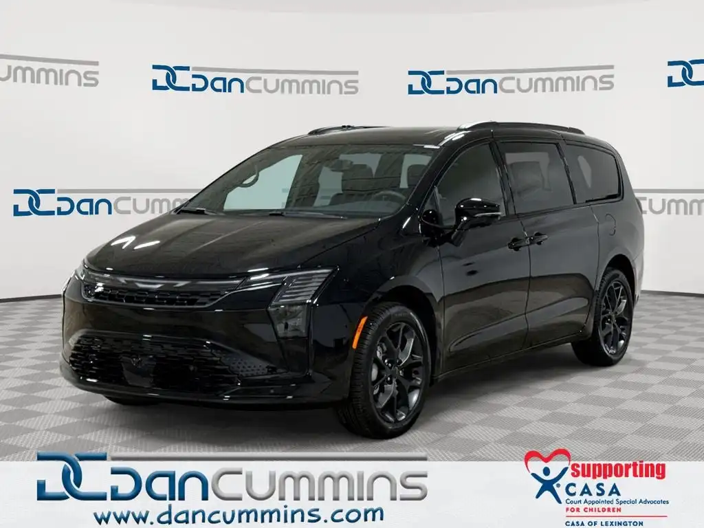 2027 Chrysler Pacifica Limited AWD's photo