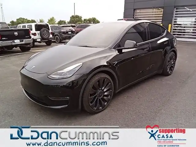 2022 Tesla Model Y Performance Dual Motor All-Wheel Drive's photo