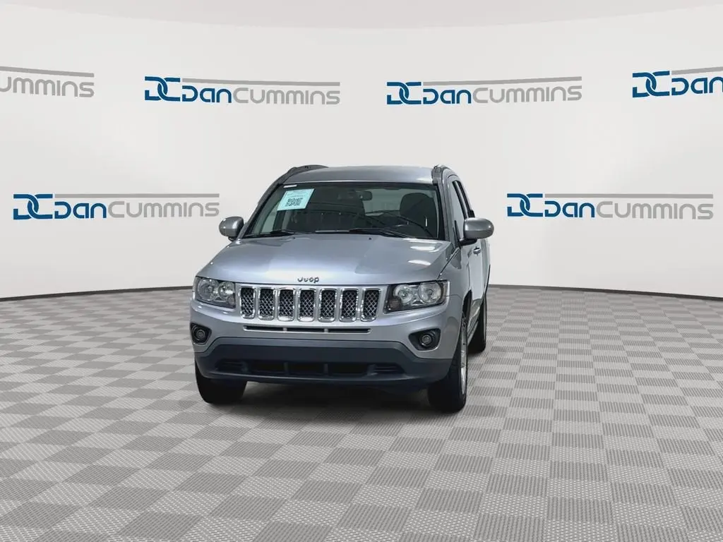 2016 Jeep Compass Latitude photo 3
