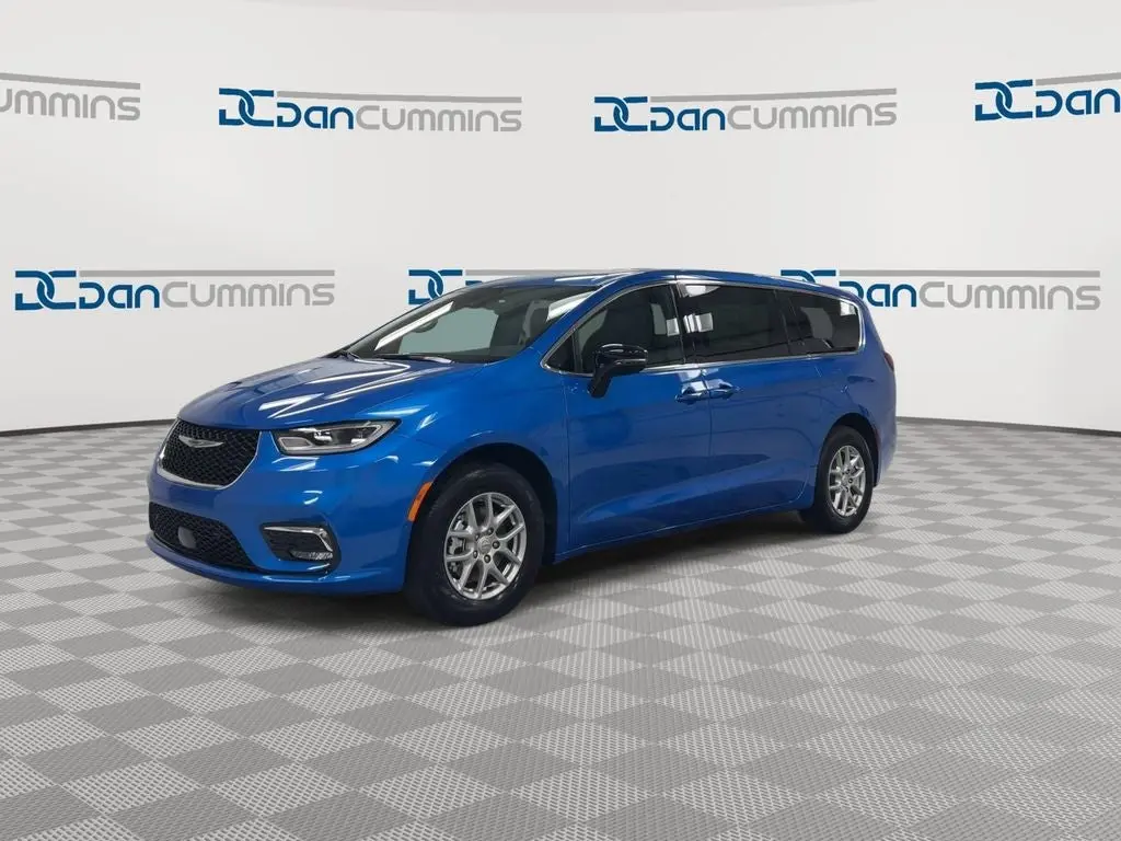 2026 Chrysler Pacifica Select photo 4