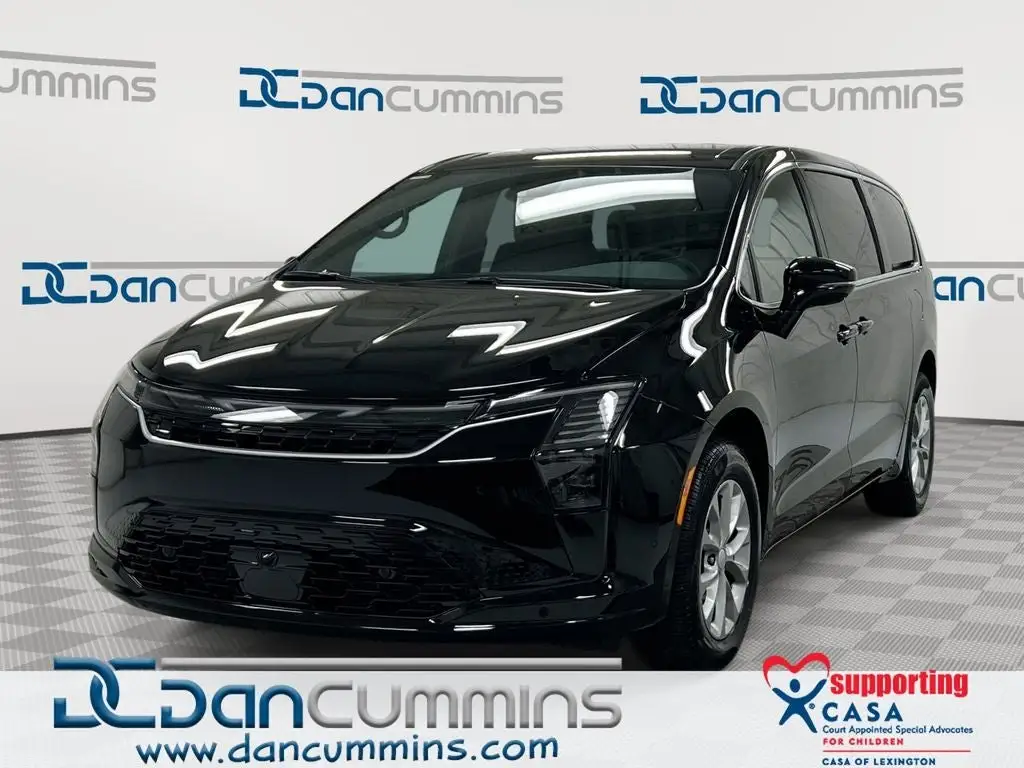 2027 Chrysler Pacifica Select AWD photo 1