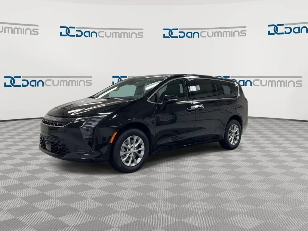 2027 Chrysler Pacifica Select AWD photo 4