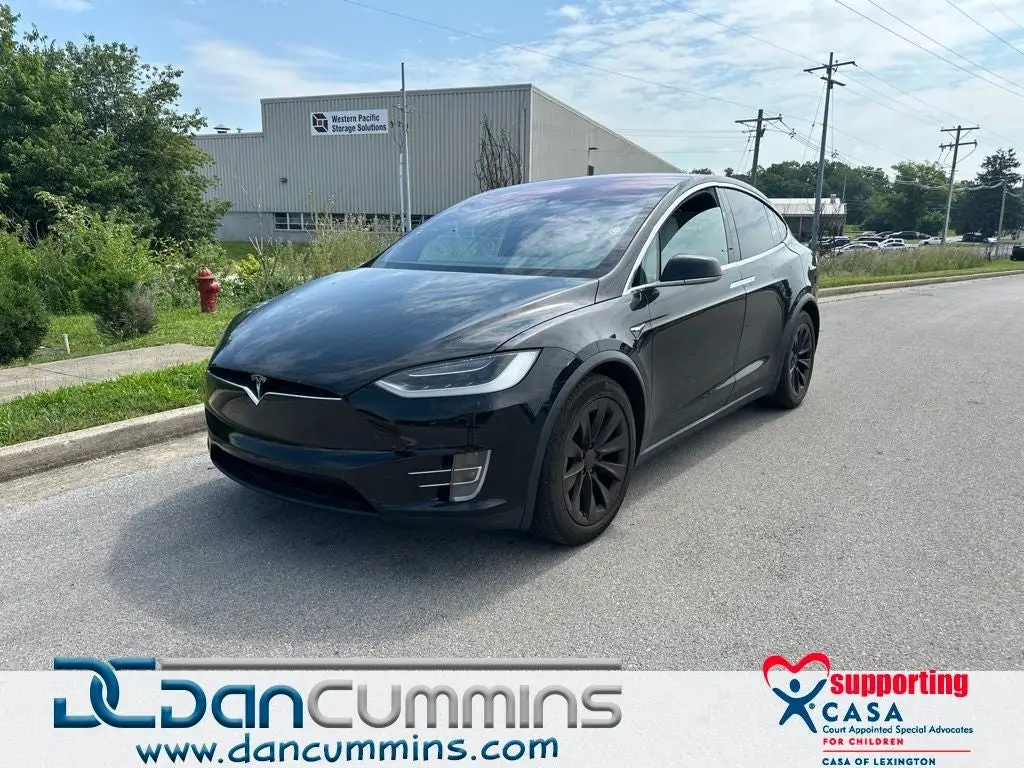 2017 Tesla Model X undefined photo 1