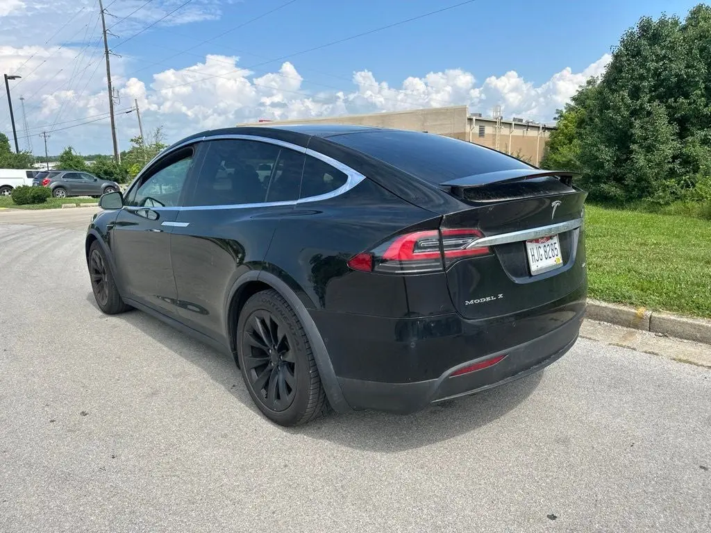 2017 Tesla Model X undefined photo 4
