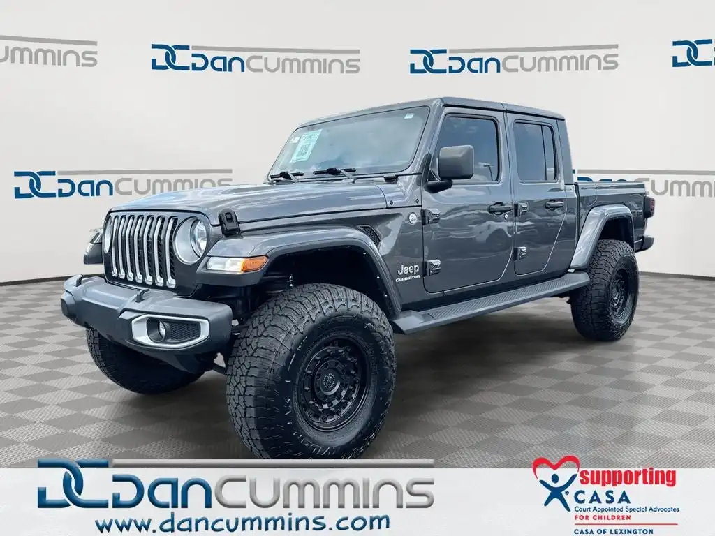 2021 Jeep Gladiator Overland's photo