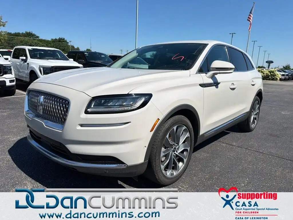 2023 Lincoln Nautilus Reserve AWD's photo