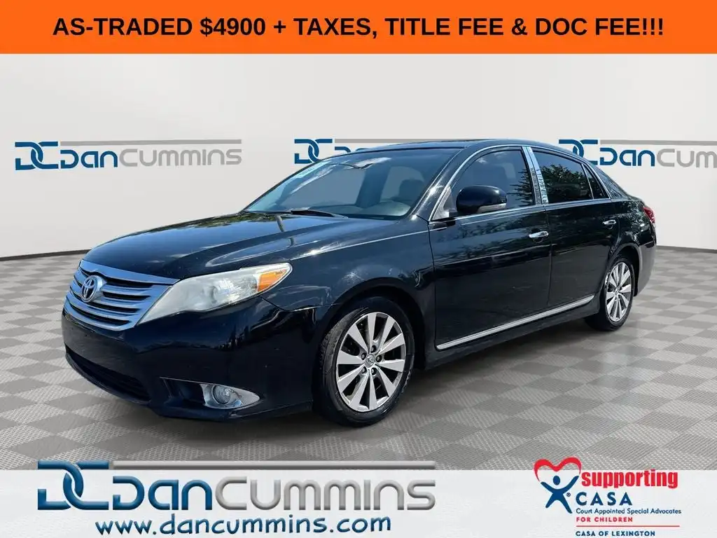 2011 Toyota Avalon Limited's photo