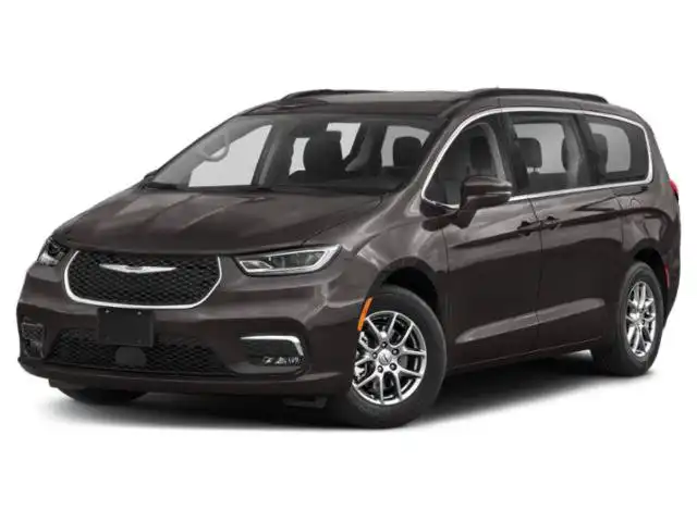 2022 Chrysler Pacifica Touring's photo
