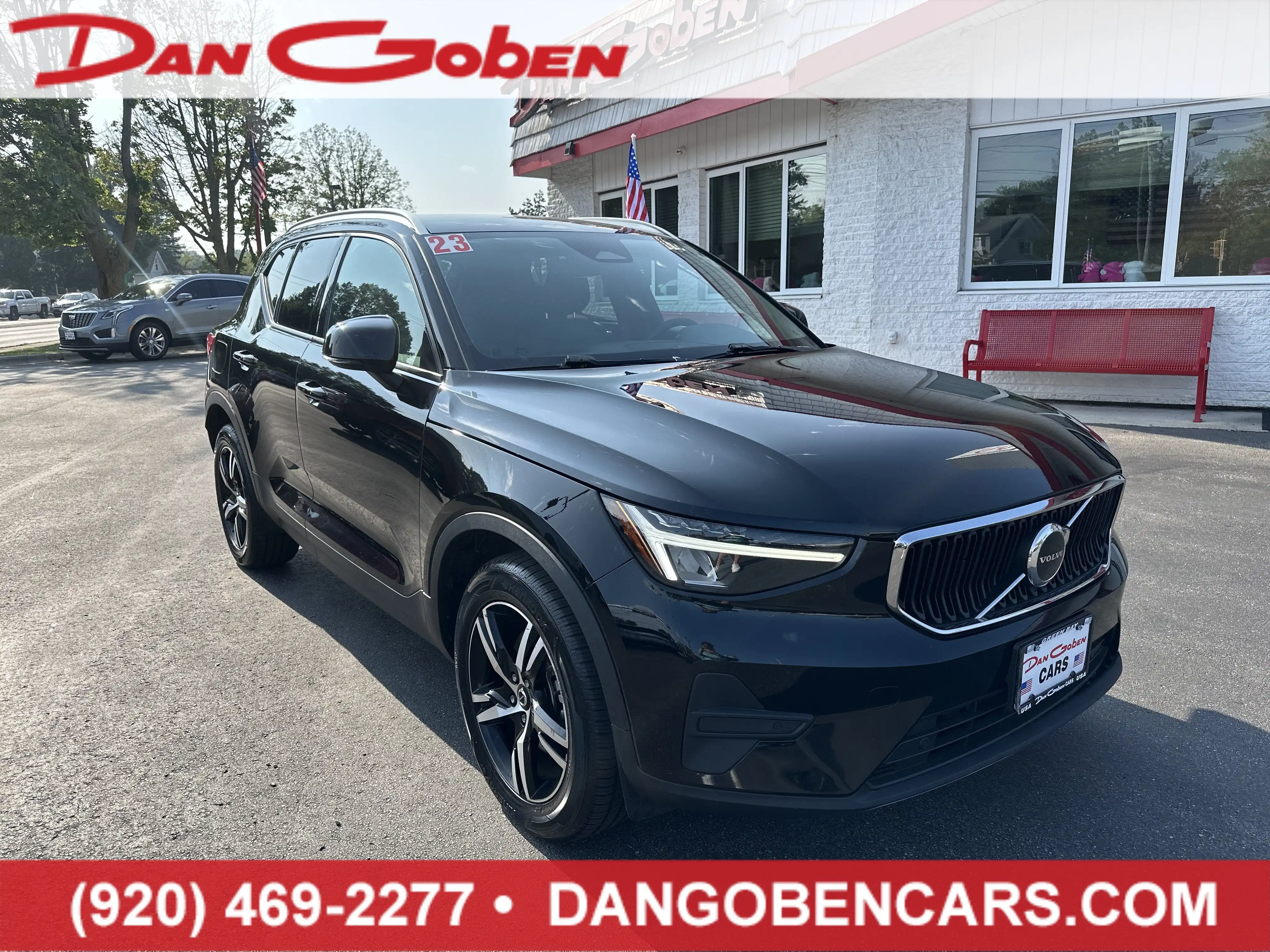 2023 Volvo XC40 B5 Core AWD's photo