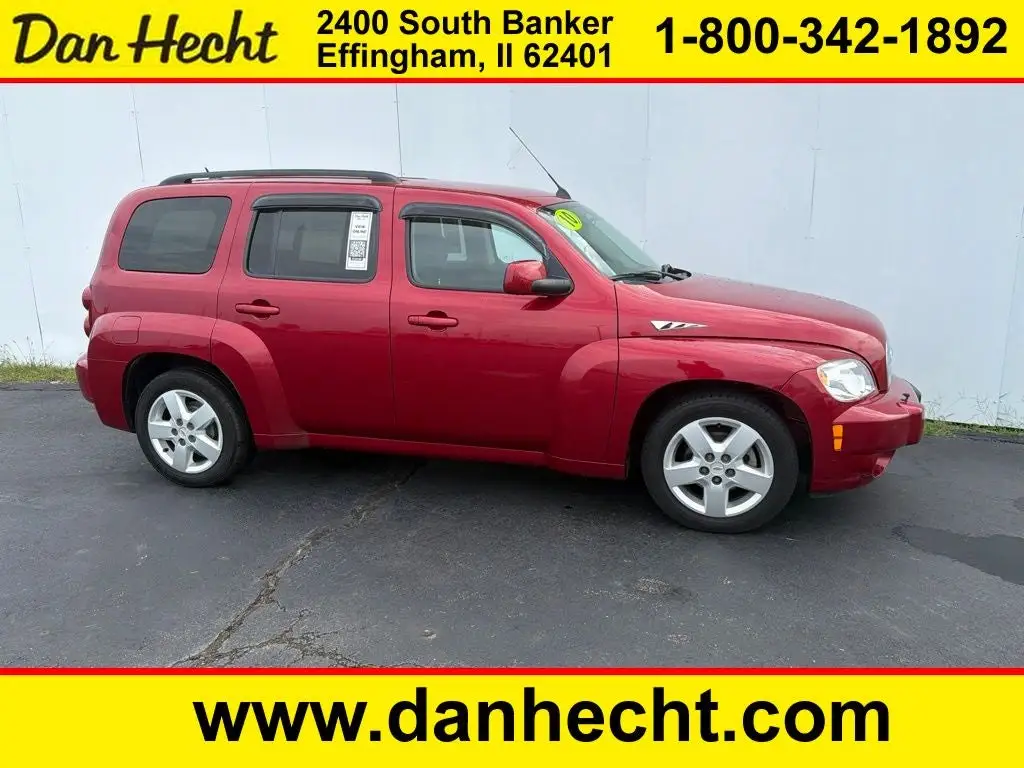 2010 Chevrolet HHR LT photo 1