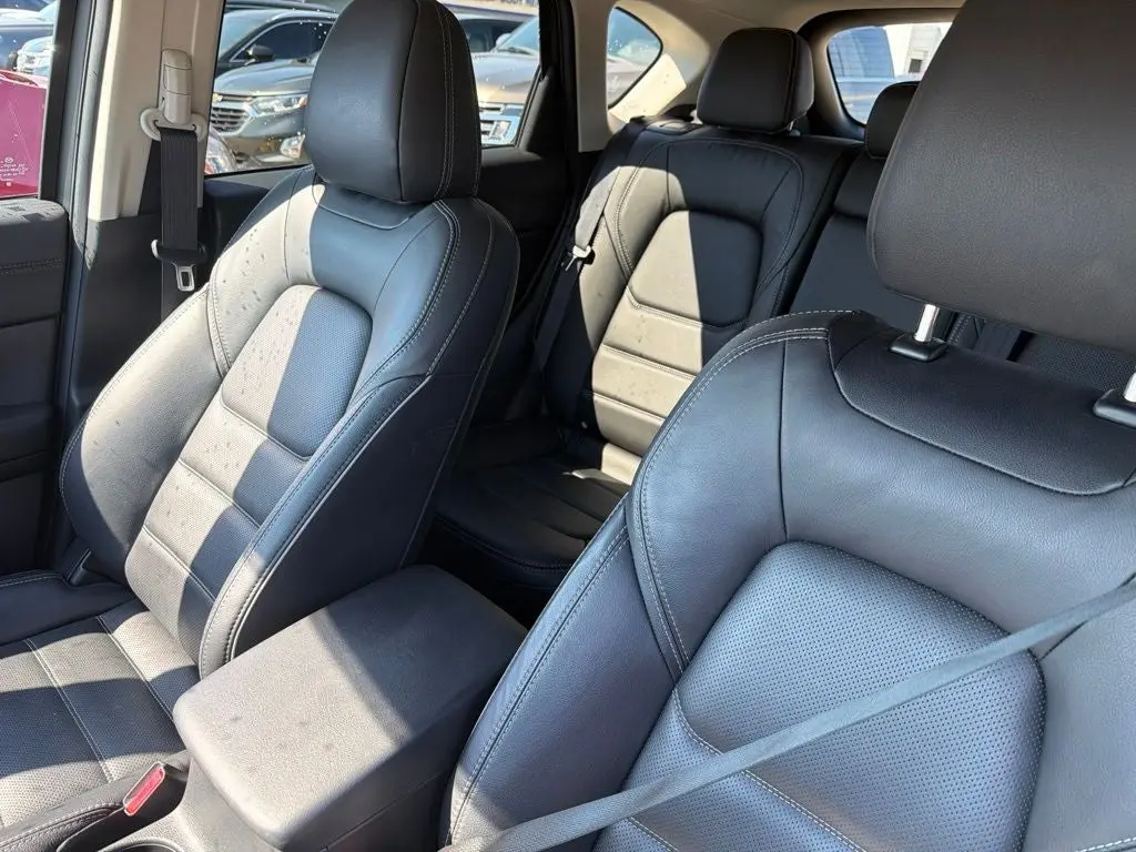 2025 Mazda CX-5 Preferred AWD Auto Package S photo 5