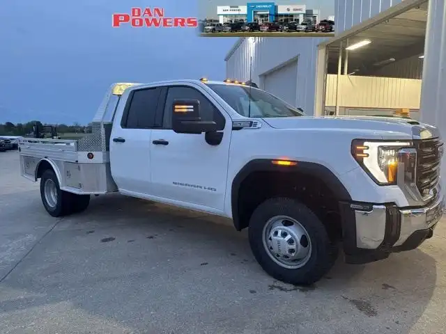 2025 GMC Sierra 4WD Double Cab Long Box DRW Pro's photo