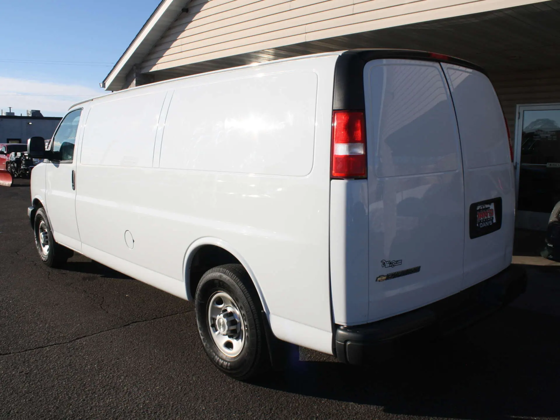 2020 Chevrolet Express Work Van 3500 Extended photo 4