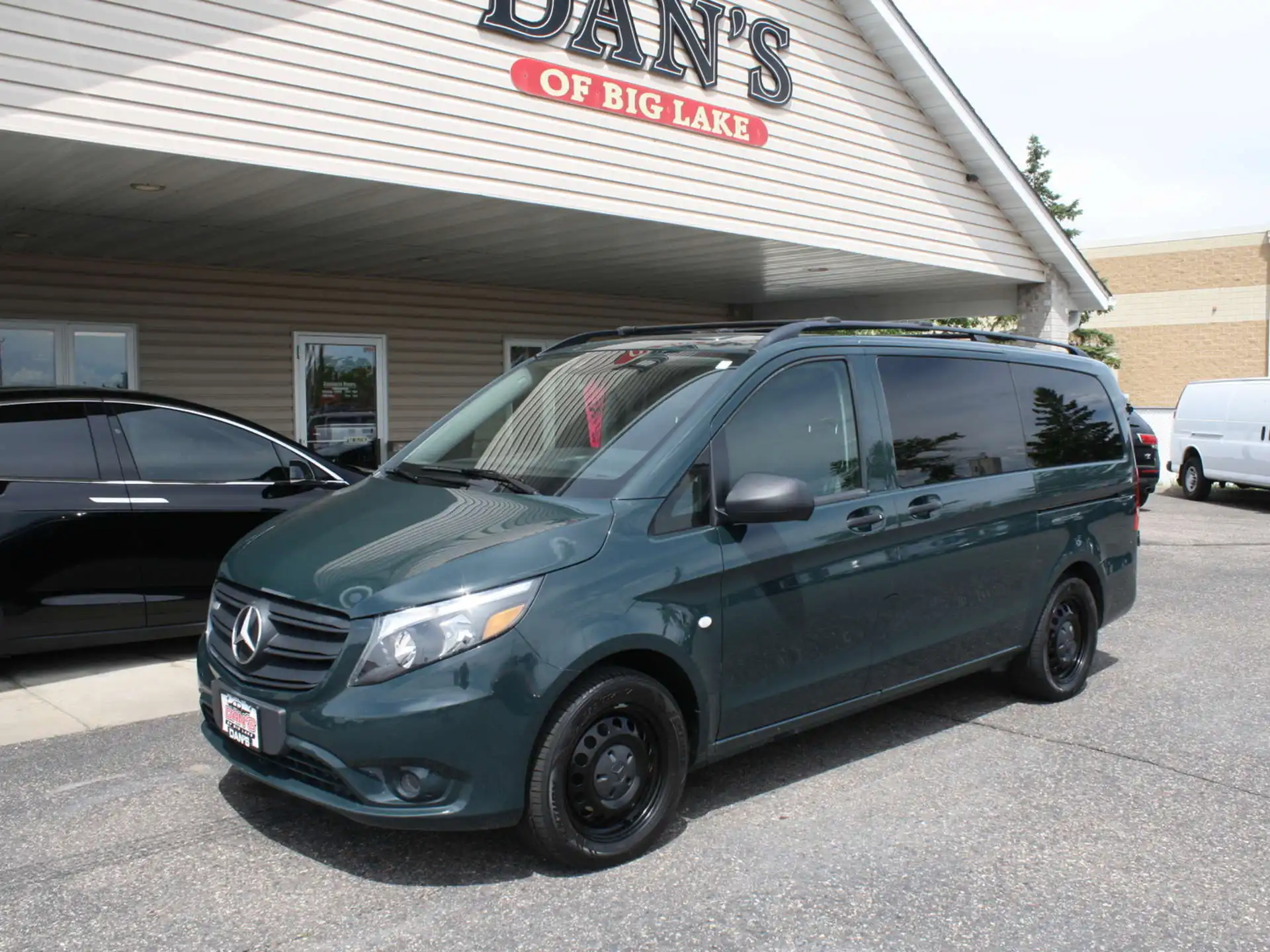 2021 Mercedes-Benz Metris 126" WB Passenger's photo