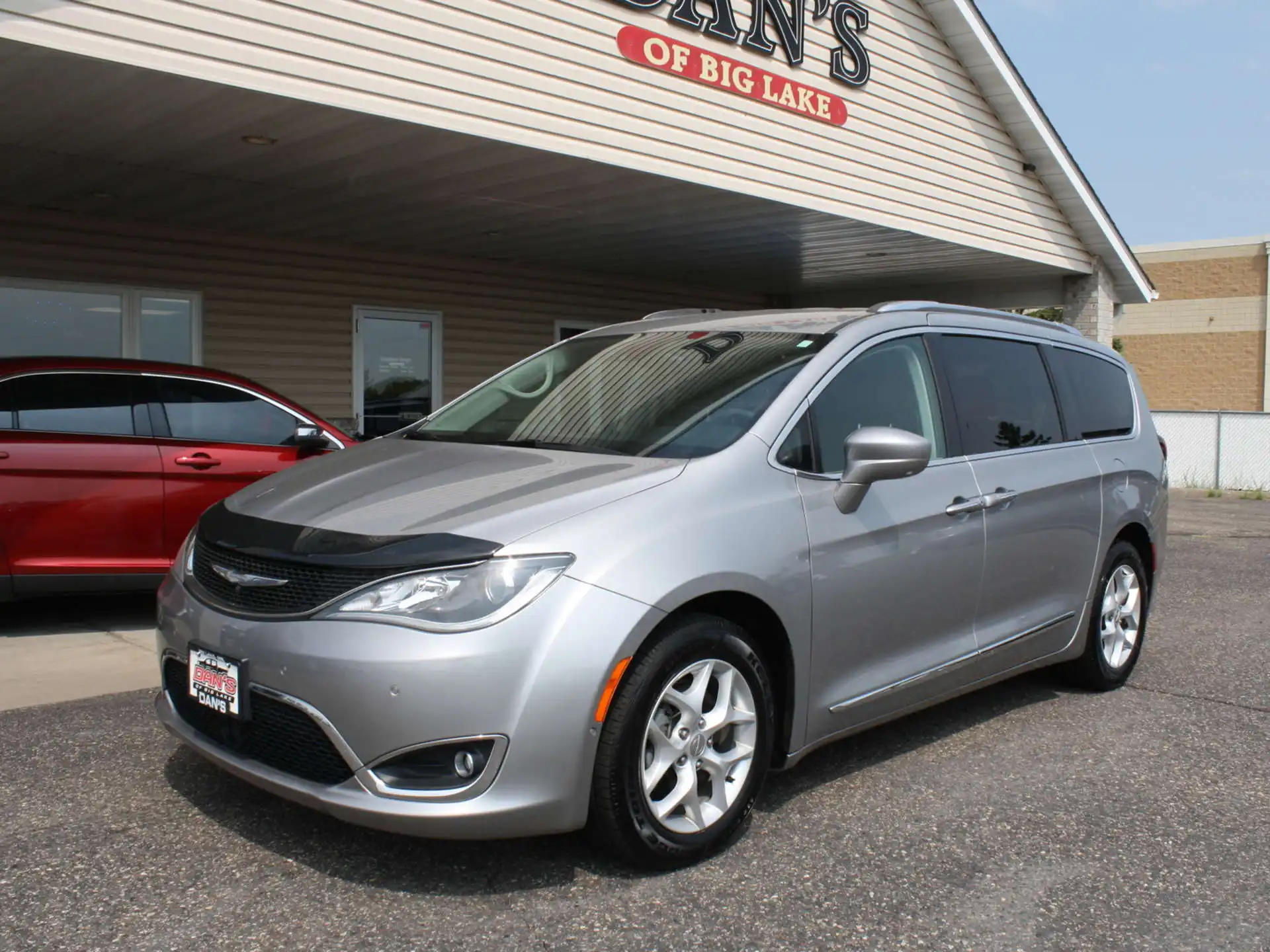 2017 Chrysler Pacifica Touring-L Plus's photo