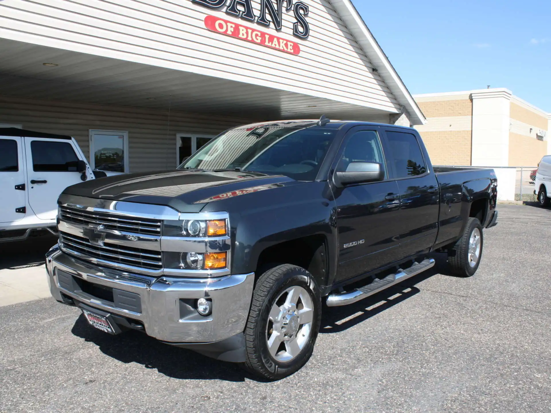 2017 Chevrolet Silverado HD LT 4WD Crew Cab Long Box's photo