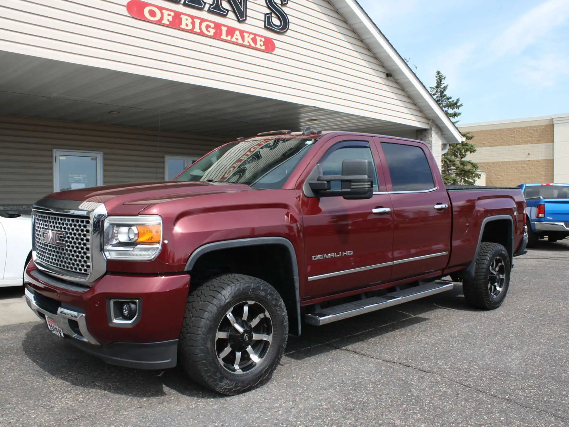2015 GMC Sierra 4WD Crew Cab Standard Box SRW's photo
