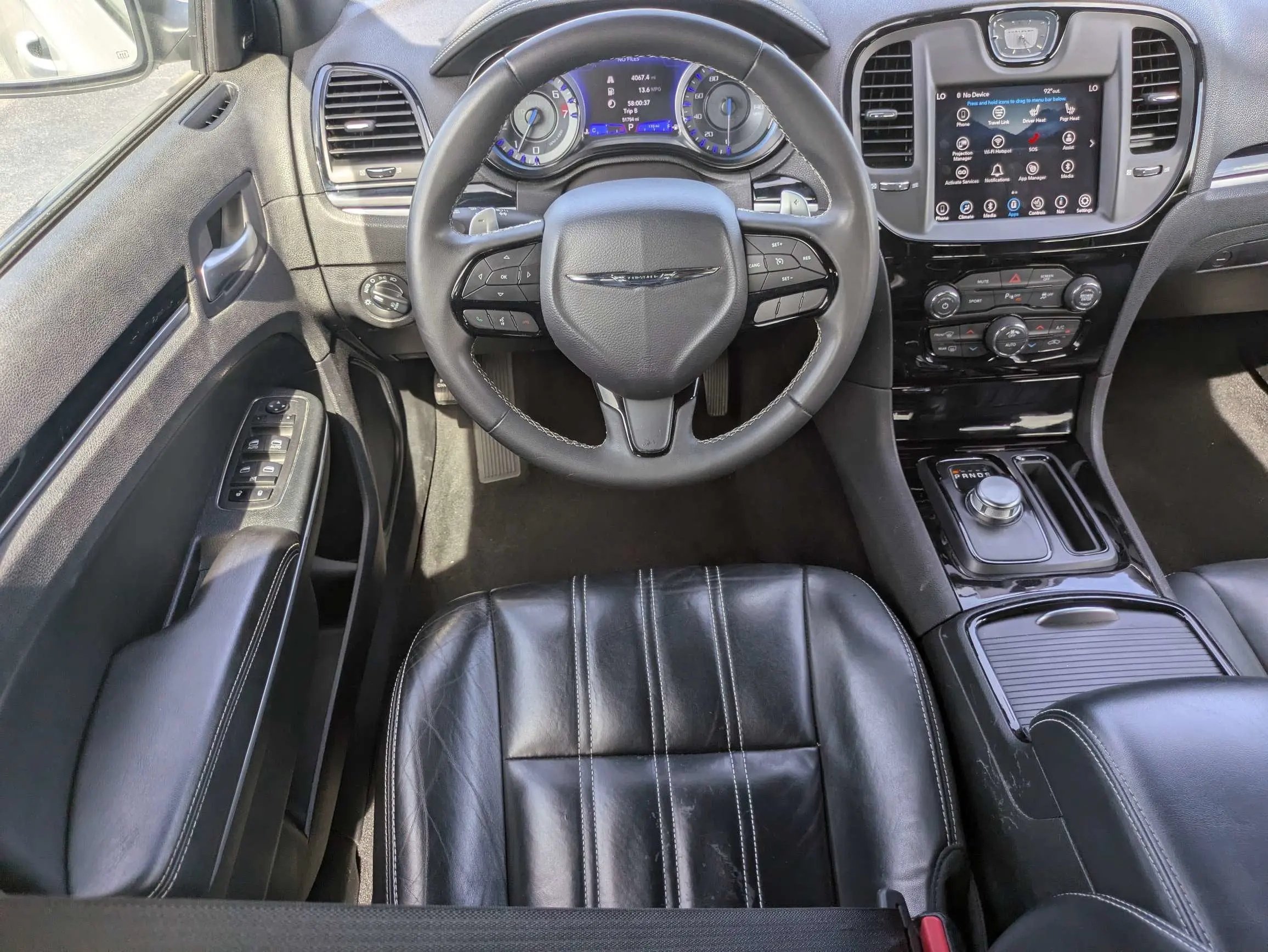 2023 Chrysler 300 S photo 3