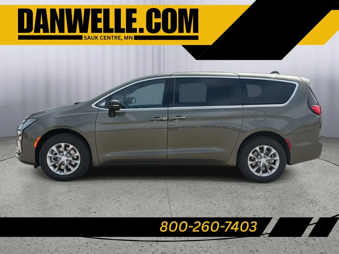 2027 Chrysler Pacifica Select AWD's photo