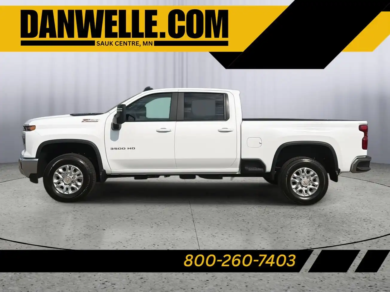 2026 Chevrolet Silverado HD LT 4WD Crew Cab Standard Box SRW's photo
