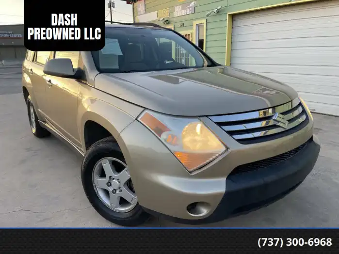 2007 Suzuki XL-7 7-Passenger's photo