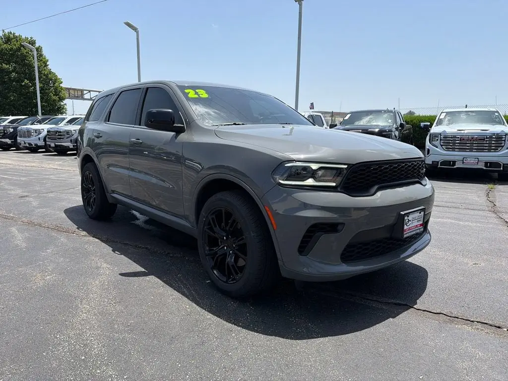 2023 Dodge Durango GT AWD photo 3