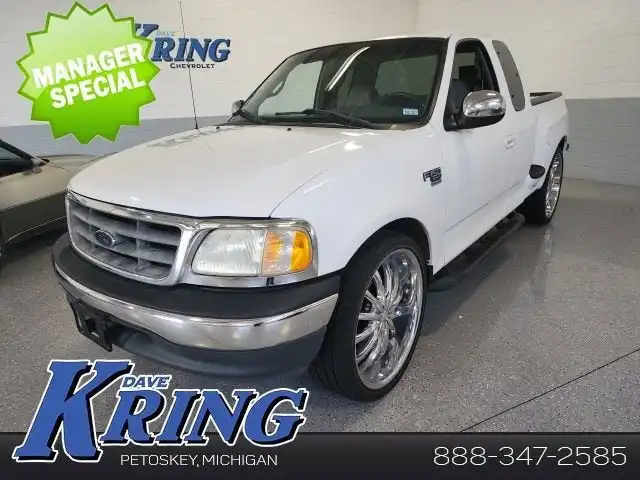 2001 Ford F-150 XL SuperCab Flareside's photo