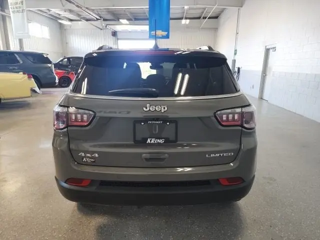 2024 Jeep Compass Limited 4WD photo 5