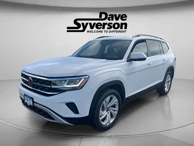 2023 Volkswagen Atlas 3.6L SE with Tech 4Motion's photo