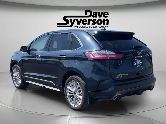 2024 Ford Edge Titanium AWD photo 3