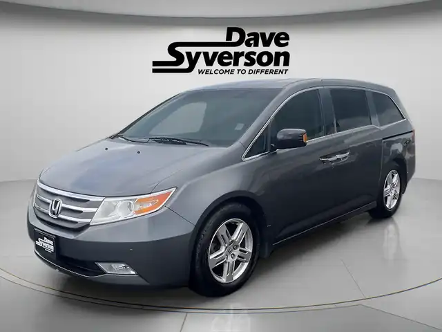 2012 Honda Odyssey Touring's photo