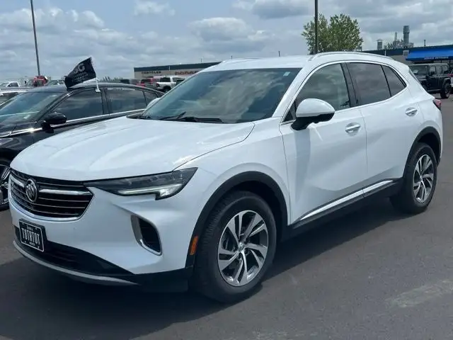 2022 Buick Envision Essence FWD's photo